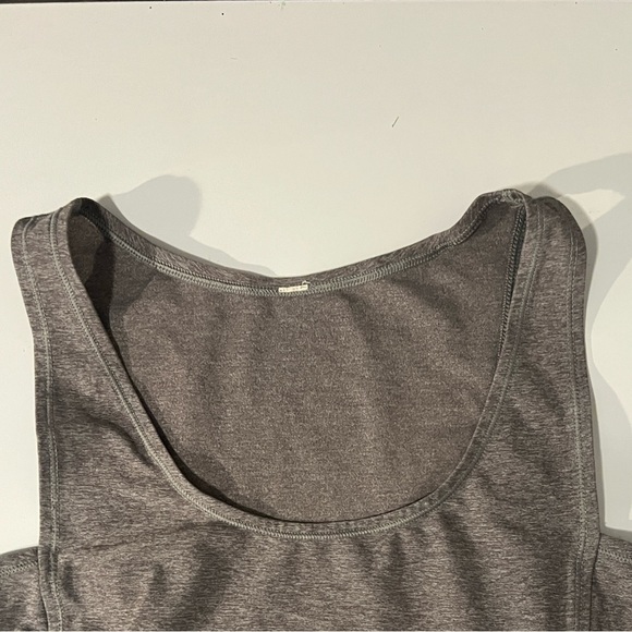 Lululemon Unique Braided Back Gray Women's Tank Top Size 6 - Picture 7 of 12